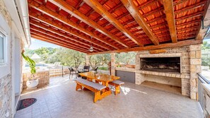 Outdoor dining - Holiday Home Ivan with heated pool by Villas Guide (Blato)