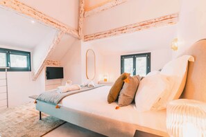 Desk, iron/ironing board, WiFi, bed sheets - Charming Maisonnette at Prado Carré d’Or by Maison (Marseille)