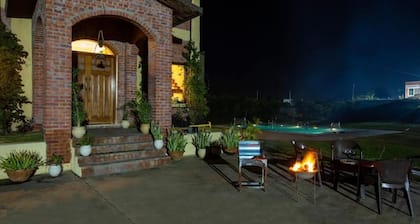 Alaya Stays Anantara 3 BHK Farmhouse