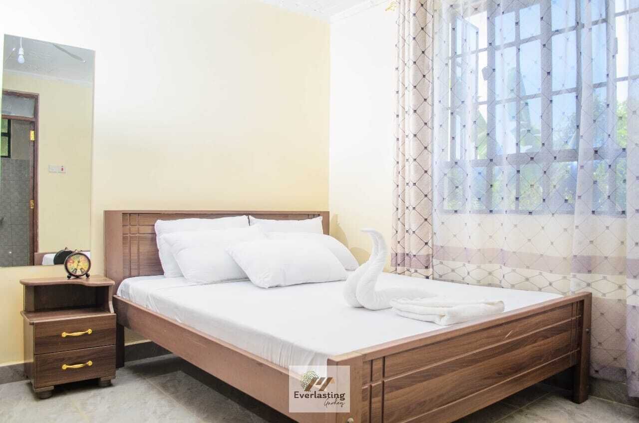 Deluxe Double Room | Free WiFi, bed sheets