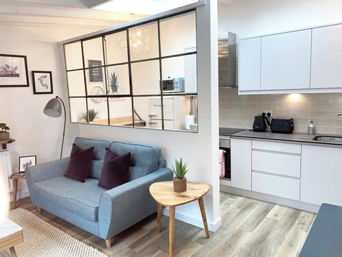 The Old Bakery, Golden Triangle, Norwich.
Great Location