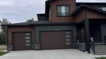 Room, 2 Bedrooms | Exterior