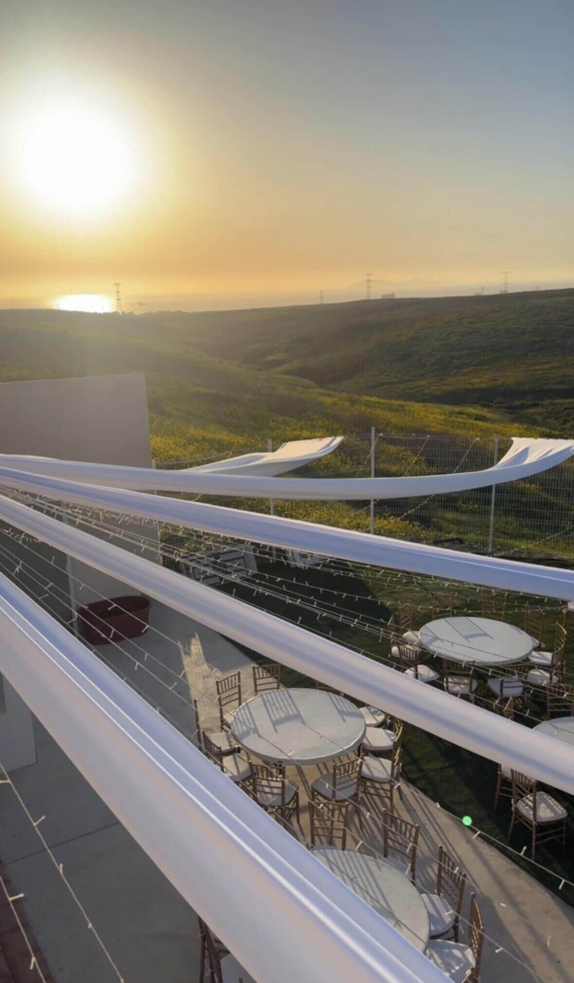 屋外ダイニングエリア