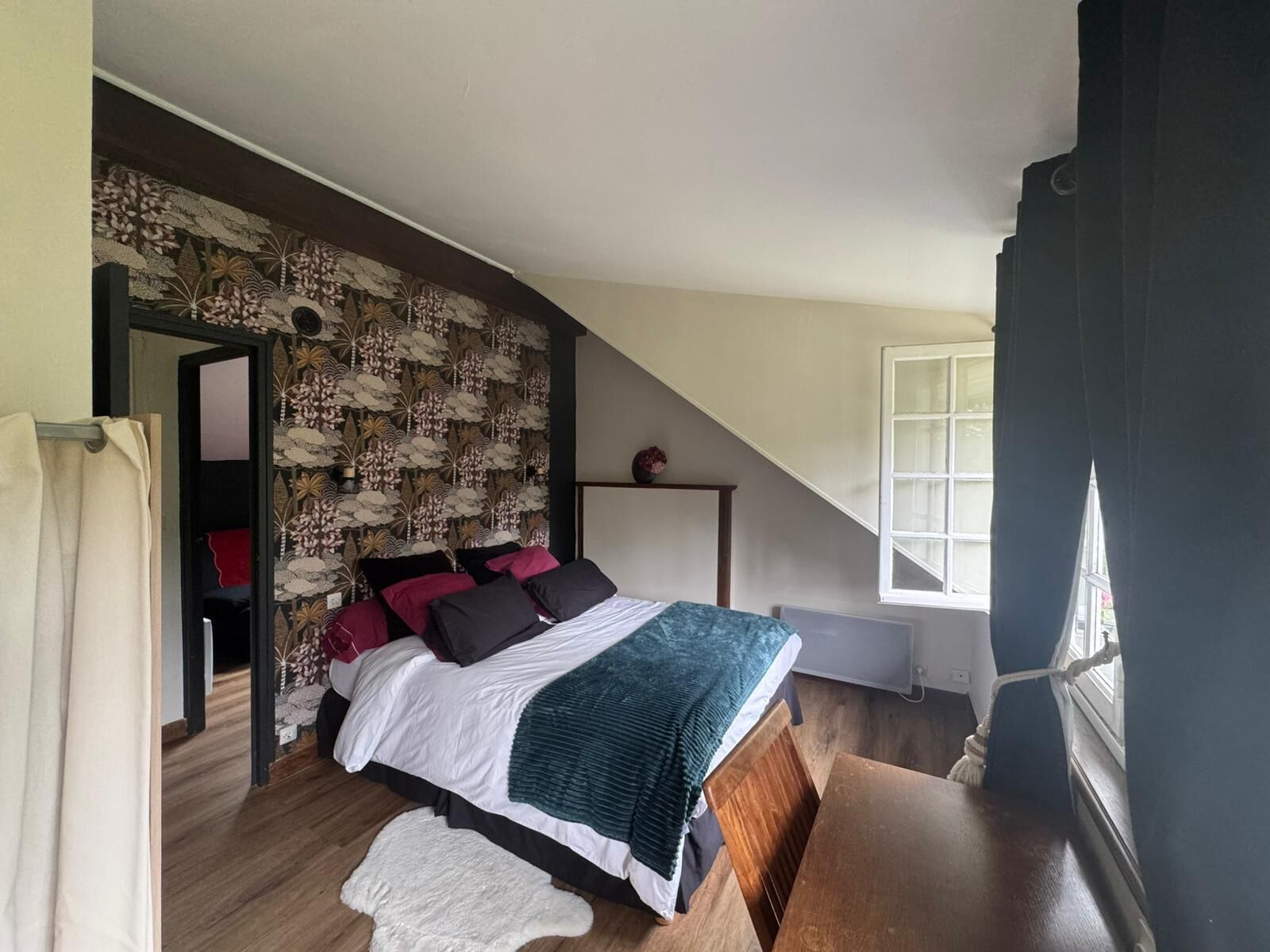 1 chambre, bureau, fer et planche à repasser, Wi-Fi gratuit