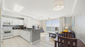Interior - Tidewater Tides 506–Gulf Front Views–Sleeps 6 (Panama City Beach)