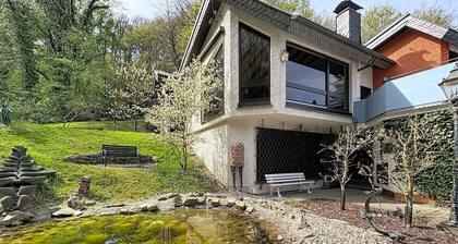 Schönes alleinstehendes Ferienhaus für 10 Leute mit TV und Haustiere erlaubt