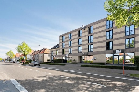 Exterior. Verac Flats