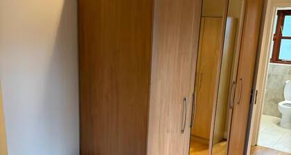 Near Tube - Pets - Garden - Parking - Sleeps 4