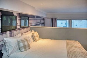 1 bedroom, WiFi - Premium Central Liverpool Apartment | Sleeps 4 (Liverpool)