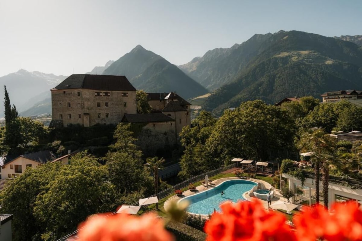 Deluxe Double Room, Balcony, Valley View | In-room safe, soundproofing, WiFi (free)