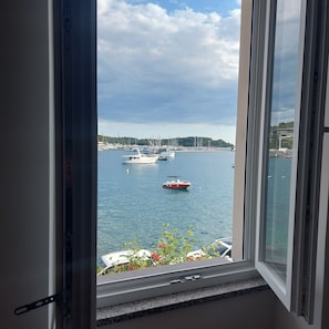 Deluxe Apartment, 1 Queen Bed, Sea View, Oceanfront | Interior - Royal Balcony al Mare (Rovinj)