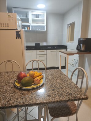 Private kitchen - Sol e Sal Campeche House (Florianópolis)