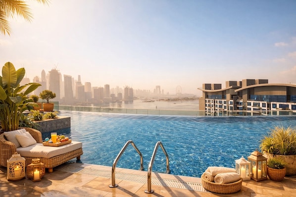 Outdoor pool - Luxury Studio with Private Beach (Dubai)