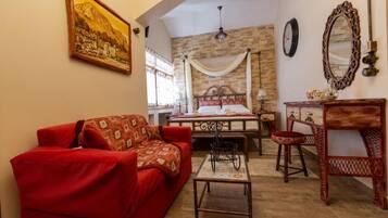 Doppelzimmer, Balkon, Bergblick | Zimmersafe, schallisolierte Zimmer, Bügeleisen/Bügelbrett