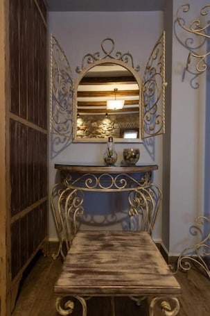 Double Room, Non Smoking, Balcony | Interior. Maria's Boutique Rooms
