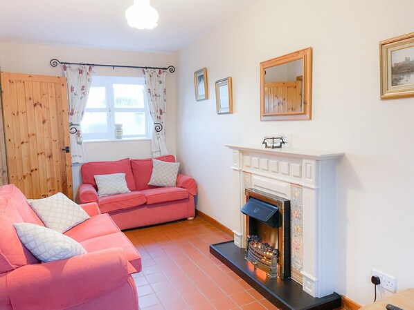 Living room - Tuskar Holiday Cottage (Kilmore)