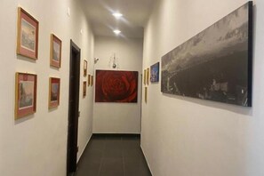 Interior - Sofia and the City of Wonders - Deluxe Family Room (Napoli)