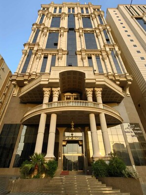 Exterior detail - Rahaf Almashaer Hotel (Makkah)