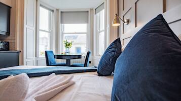 1 dormitorio, tabla de planchar con plancha, Internet y ropa de cama