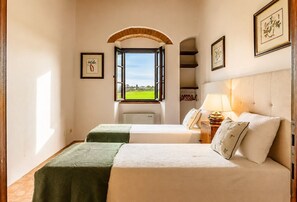 2 Schlafzimmer, Bügeleisen/Bügelbrett, Reisekinderbett, kostenloses WLAN