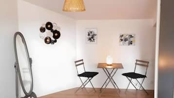 Een strijkplank/strijkijzer, wifi