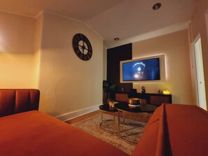 Interior - Charming London Apartment With 2 Bedrooms (London)