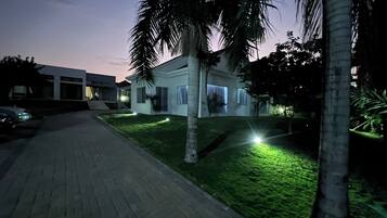 Enceinte de lâhĂ©bergement