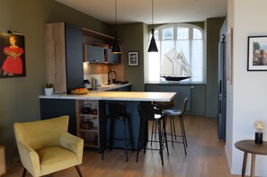 Interior - "Le Clos Lesage", charming house with garden, at the foot of the chateau (Dinan)