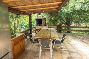 House, 4 Bedrooms, Smoking, Private Pool | Outdoor dining - Mas Font- Nature Bike (Aiguaviva)