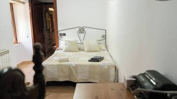 House, 4 Bedrooms, Smoking, Private Pool | 4 bedrooms