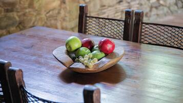 Rumah, 4 kamar tidur, Boleh Merokok, kolam renang pribadi | Ruang makan