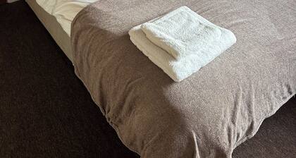 Budget Room close to Train, Bus station Hospitals, Parks and river walks.