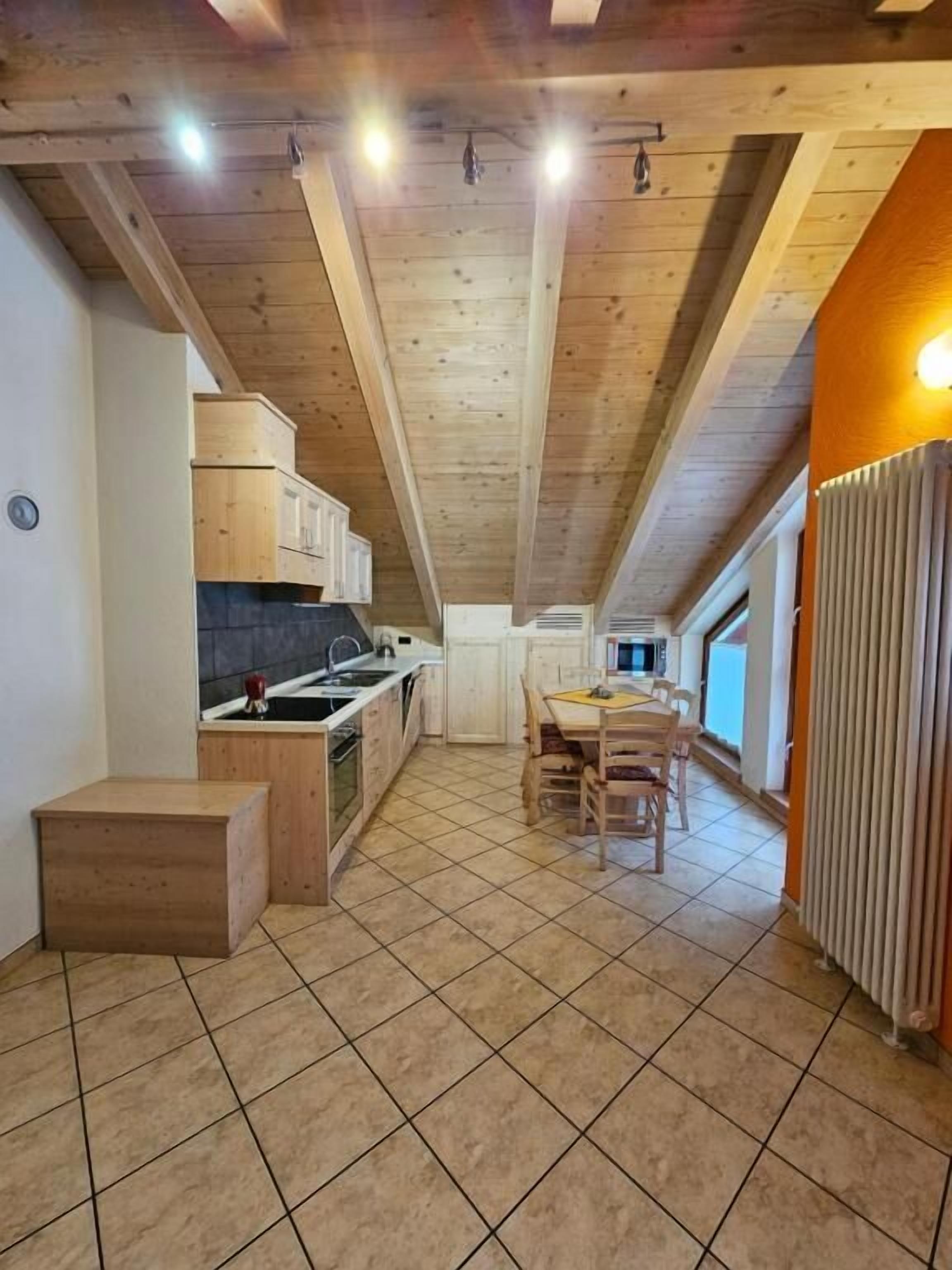 Superior-Apartment, Balkon, Bergblick | Eigene Küche | Wasserkocher