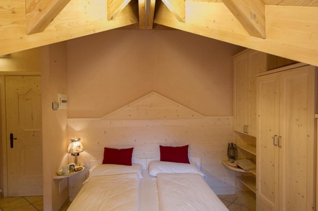 Monolocale Superior, balcone, vista montagna | Una cassaforte in camera, Wi-Fi gratuito