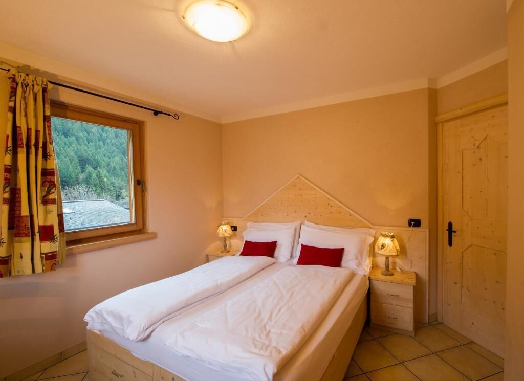 Appartamento familiare, balcone, vista montagna | Una cassaforte in camera, Wi-Fi gratuito