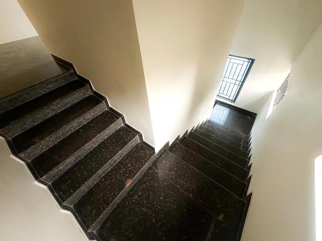 Twin Room, City View | Interior