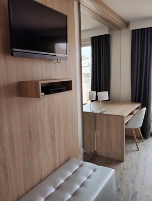 TV - Le Jardin d'Eden 127 - Suite Junior Premium - 2 people (AGDE)