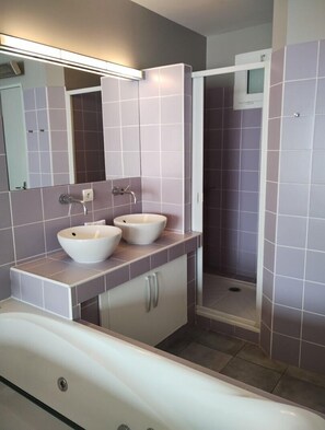 Hair dryer - Le Jardin d'Eden 127 - Suite Junior Premium - 2 people (AGDE)