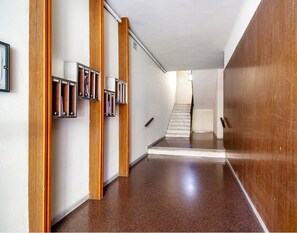 Interior - Apartment 'Gold - Il Centro Luxury Suites' with Balcony, Wi-Fi and Air Conditioning (Bari)