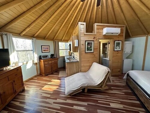 Unique Experience: Modern Walland Yurt w/ Mountain Views, Private Hot Tub & WiFi