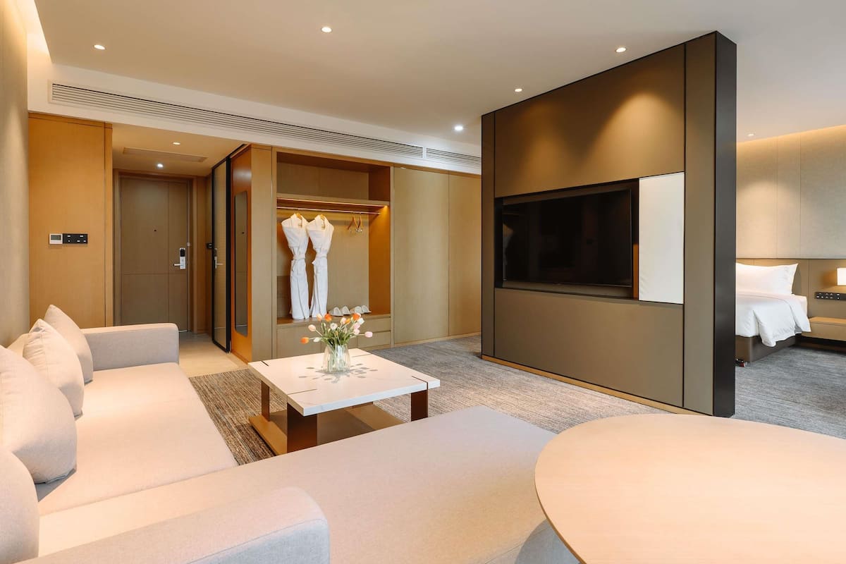 Superior-sviitti, 1 suuri parisänky ja vuodesohva