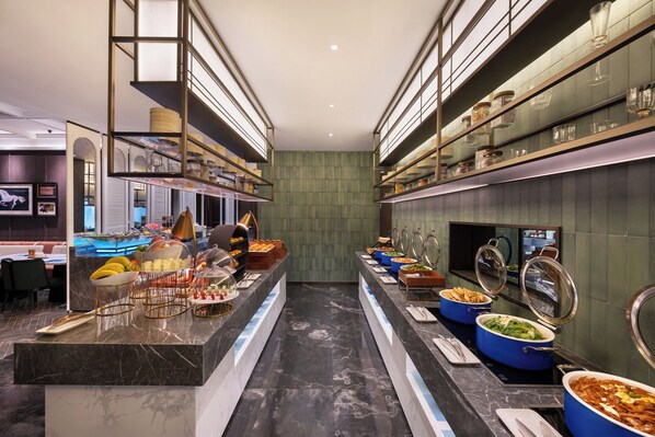 Daily buffet breakfast (CNY 98 per person) - Novotel Shanghai Xuhui Riverside (Shanghai)