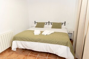 Deluxe Studio, Patio, Courtyard View | Interior - Casa Rural Cerro Caña (Belmez)