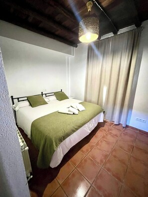 Estudi Deluxe, pati, vistes al pati | Interior