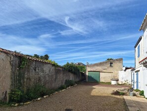 Property grounds - In the heart of the island, close to shops, traffic-free. (Saint-Pierre-d'Oléron)