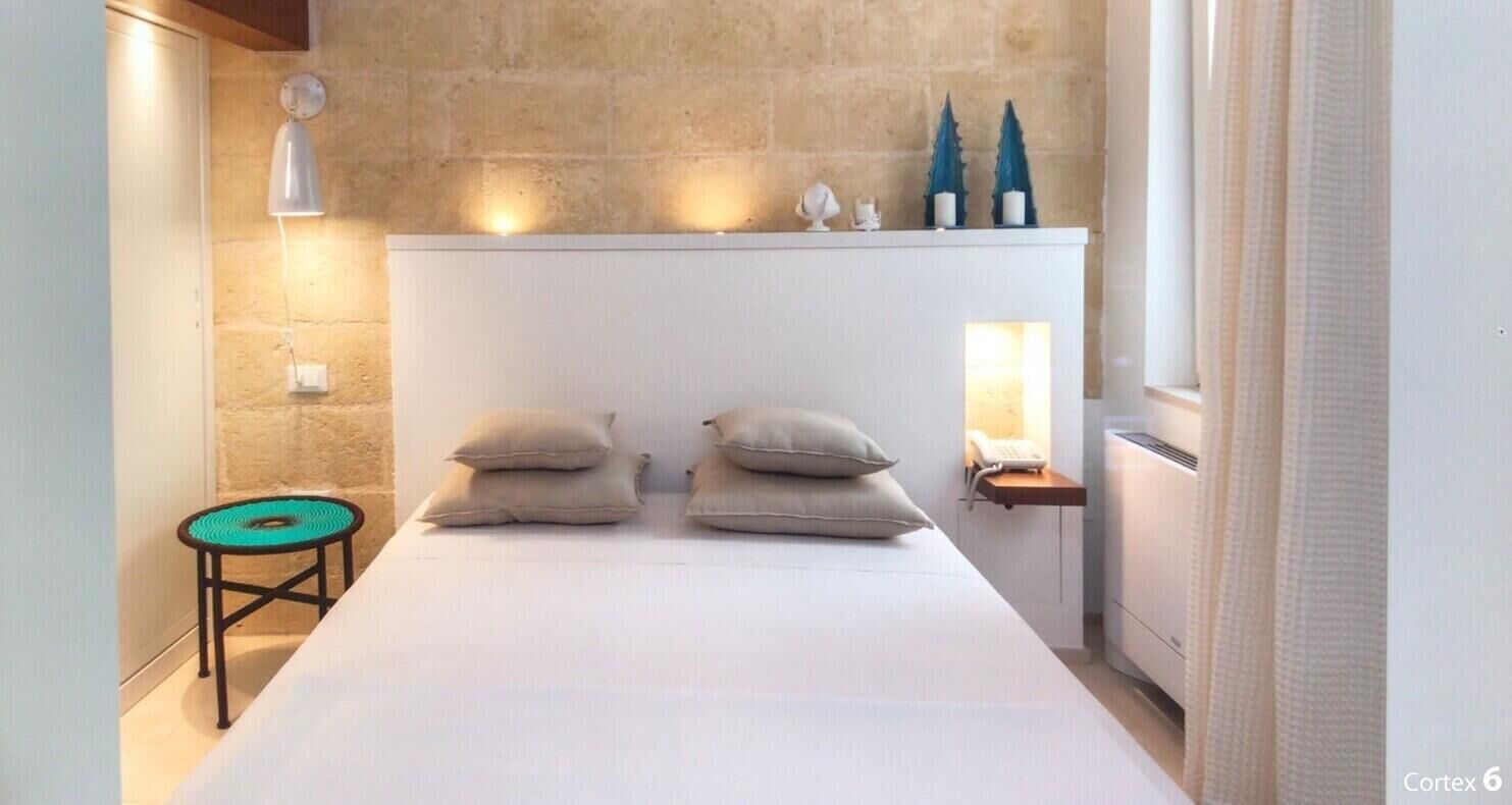 1 chambre, fer et planche à repasser, Wi-Fi, draps fournis