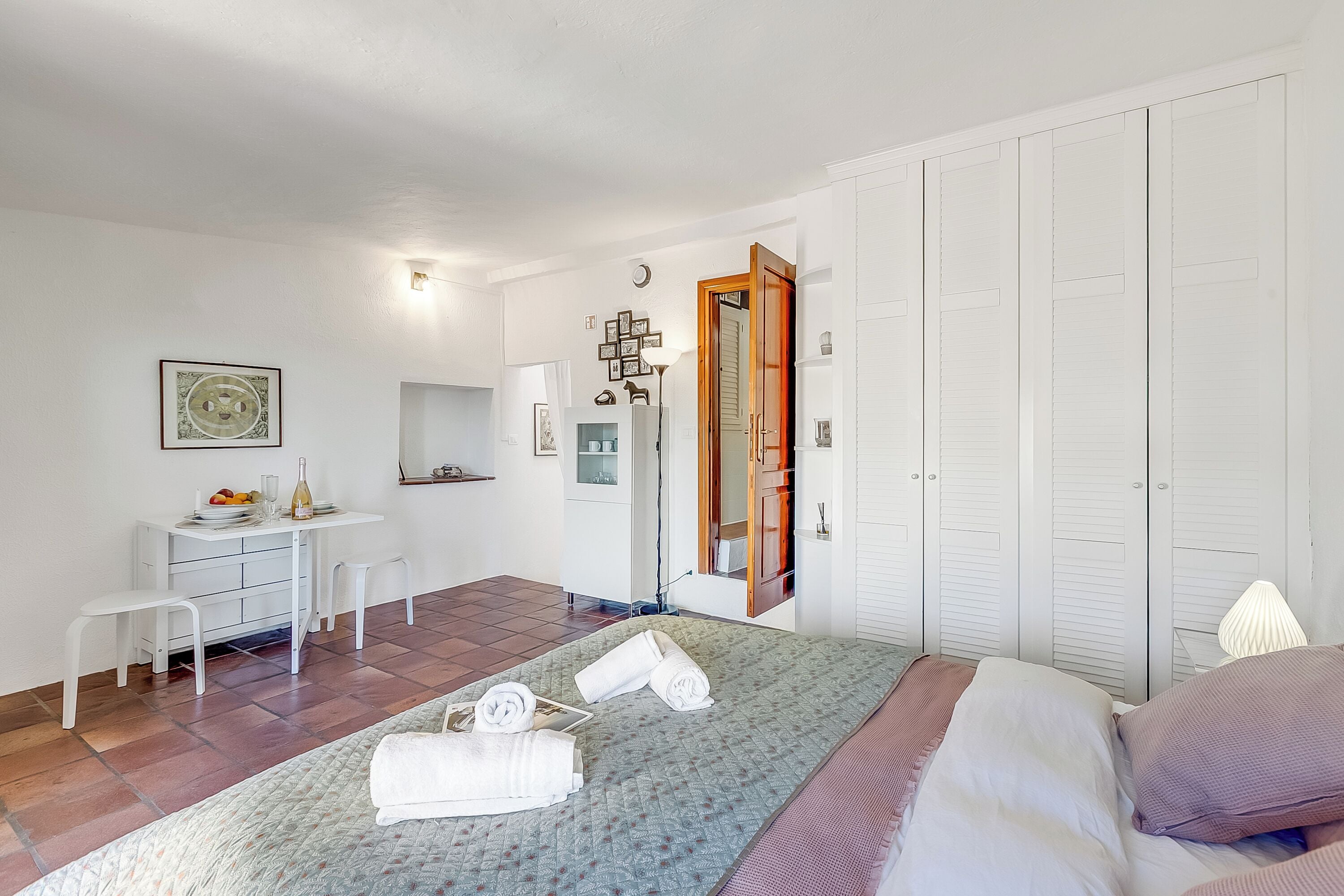 Estudio estándar, vistas al mar (Piccola Pigna - Terrazza Vista Mare) | Tabla de planchar con plancha, wifi gratis, ropa de cama