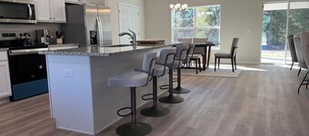 Country Living on 1 Acre – Just 5 Minutes from Rainbow River