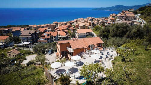Apartments in Villa surrounded by Olive trees, sea view, Ascea Cilento