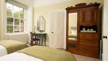 Classic Double or Twin Room (The Green Room)